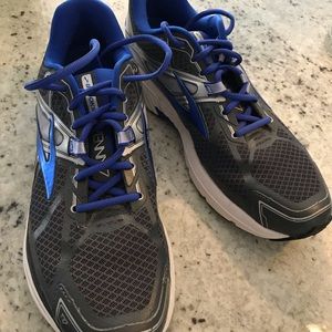 Men’s Running Shoes